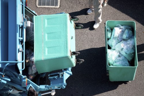 Recycling and disposal options in Gunnersbury